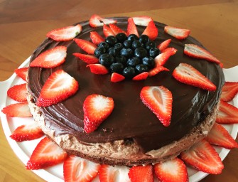 How to Assemble a Nutella Chocolate Mousse Cake