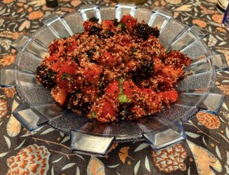 Mixed Berry Quinoa with Cranberry Juice (Easy Make-Ahead Brunch or Dessert)